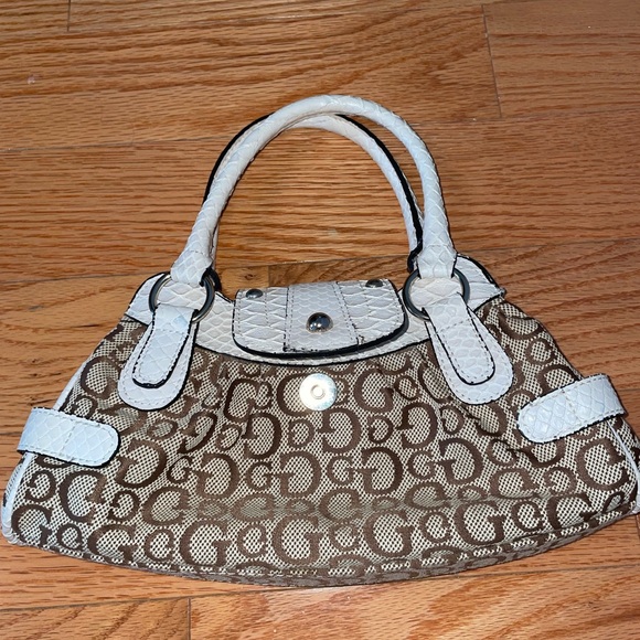 Guess small top handle bag - Picture 4 of 11
